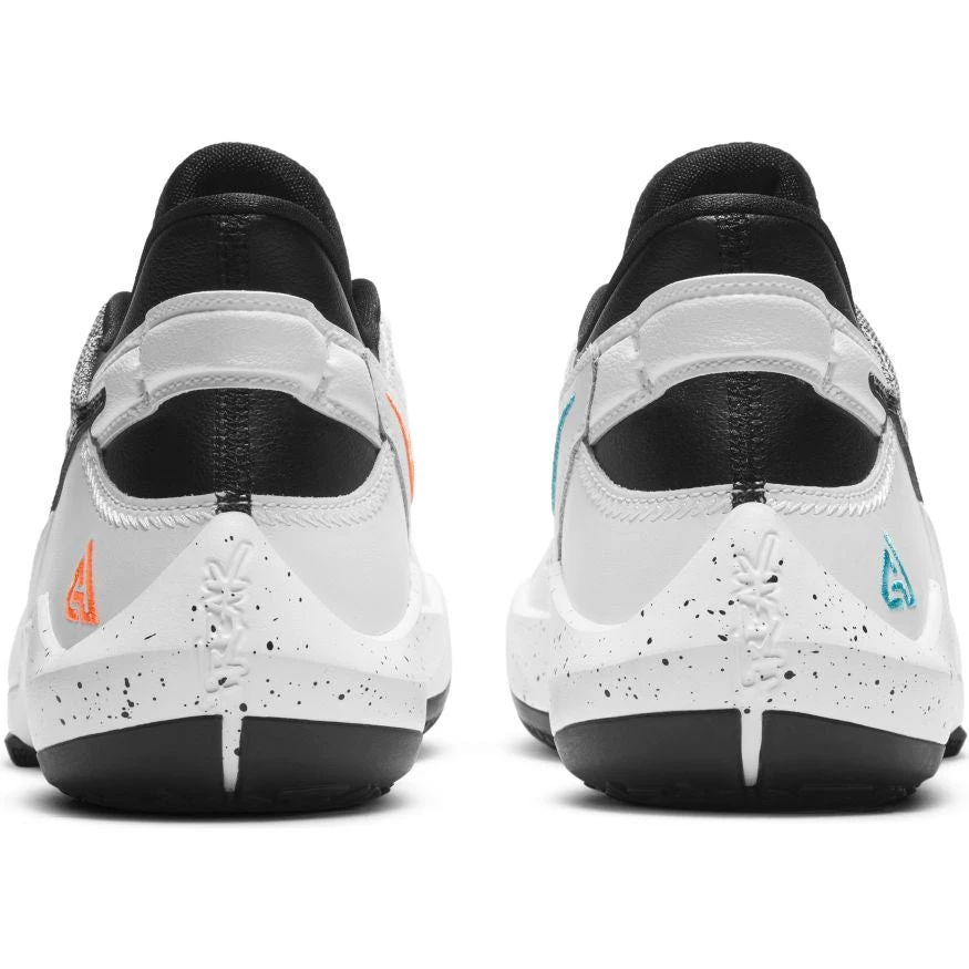 Nike Freak 2 Big Kids' Basketball Shoe 6 Nike Freak 2 Big Kids' Basketball Shoe