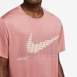 Nike Pro Dri-FIT Men's Graphic Short-Sleeve Top