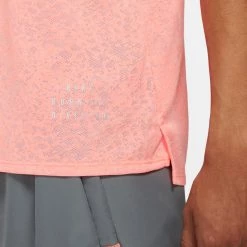 Nike Rise 365 Run Division Men's Short-Sleeve Running Top