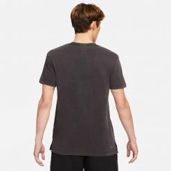 Jordan Dri-FIT Air Men's Short-Sleeve Graphic Top