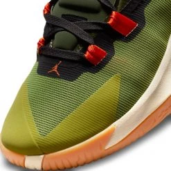 Nike Zion 1 Basketball Shoes