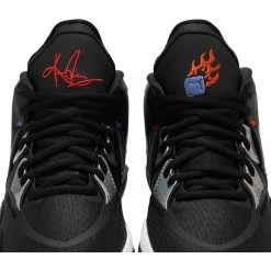 Nike Kyrie Infinity Big Kids' Basketball Shoes