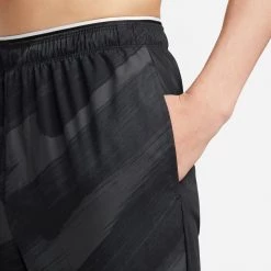 Nike Dri-FIT Sport Clash Men's Woven Training Pants 15 Nike Dri-FIT Sport Clash Men's Woven Training Pants