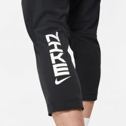 Nike Dri-FIT Sport Clash Men's Woven Training Pants 17 Nike Dri-FIT Sport Clash Men's Woven Training Pants