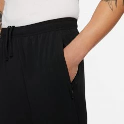 Nike Dri-FIT UV Challenger 11 Nike Dri-FIT UV Challenger