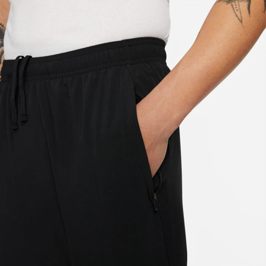 Nike Dri-FIT UV Challenger 4 Nike Dri-FIT UV Challenger