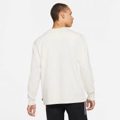Nike Sportswear Premium Essentials Men's Long-Sleeve T-Shirt