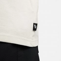 Nike Sportswear Premium Essentials Men's Long-Sleeve T-Shirt