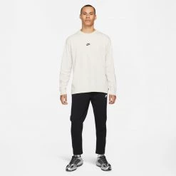 Nike Sportswear Premium Essentials Men's Long-Sleeve T-Shirt